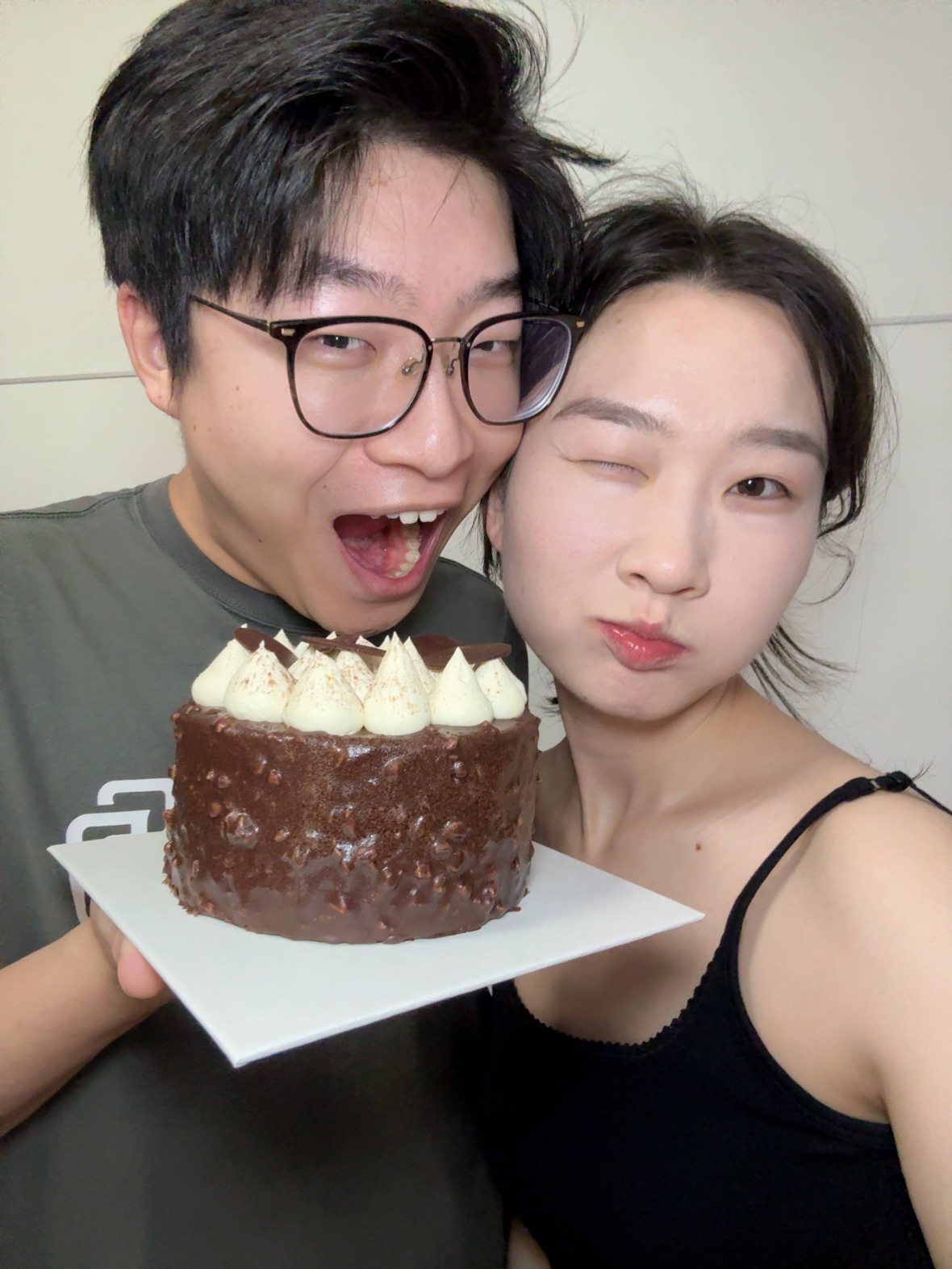 家人们！！！一年一度又来了！！！！请浅浅祝超人哥生日快乐好吗！！