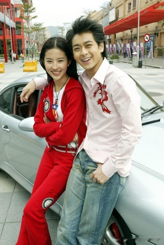 陈若仪：嫁给林志颖遭到十年舆论攻击 陈若仪嫁给林志颖，竟遭遇长达十年舆论攻击。2