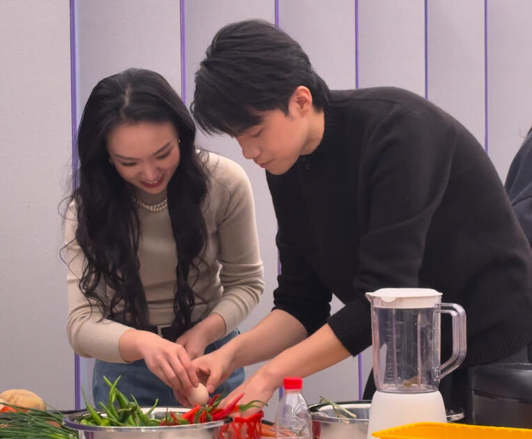 谁家把音综变恋综了 声鸣远扬 梦想起杭的家人们集合！这波直播做饭喂饭，是不是甜到