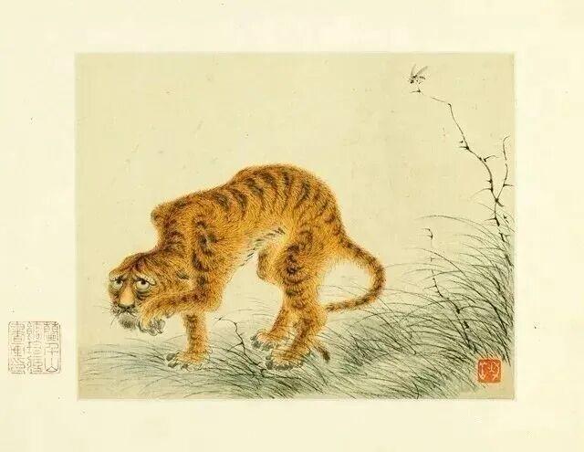 这是清代画家华喦画的一幅老虎图，名叫《蜂虎图》。
顾名思义，有蜂有虎，但蜂是那只