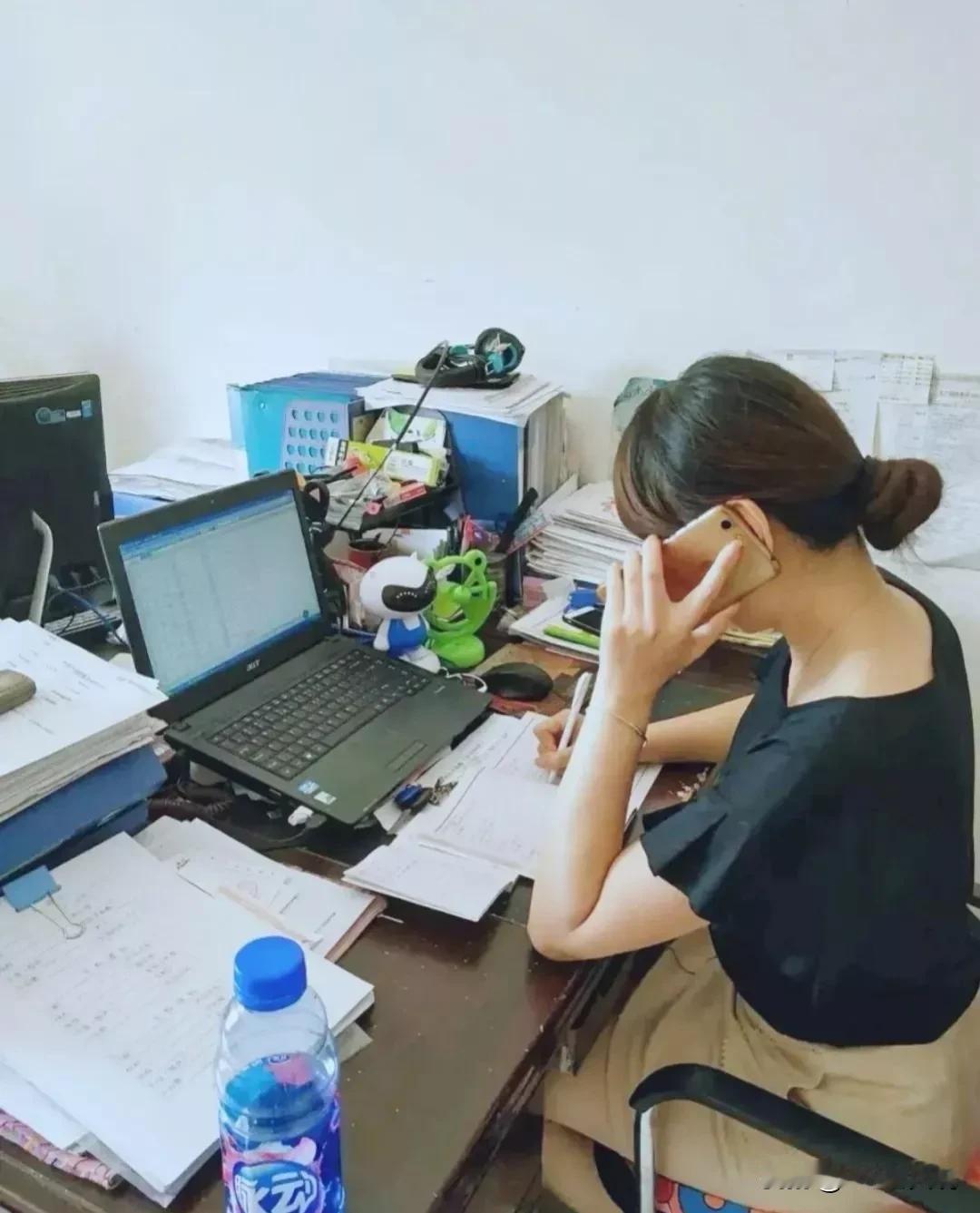 都是老江湖！2个月前提出离职的资料员在得到公司加薪挽留后一直没闲着，在找到工作后