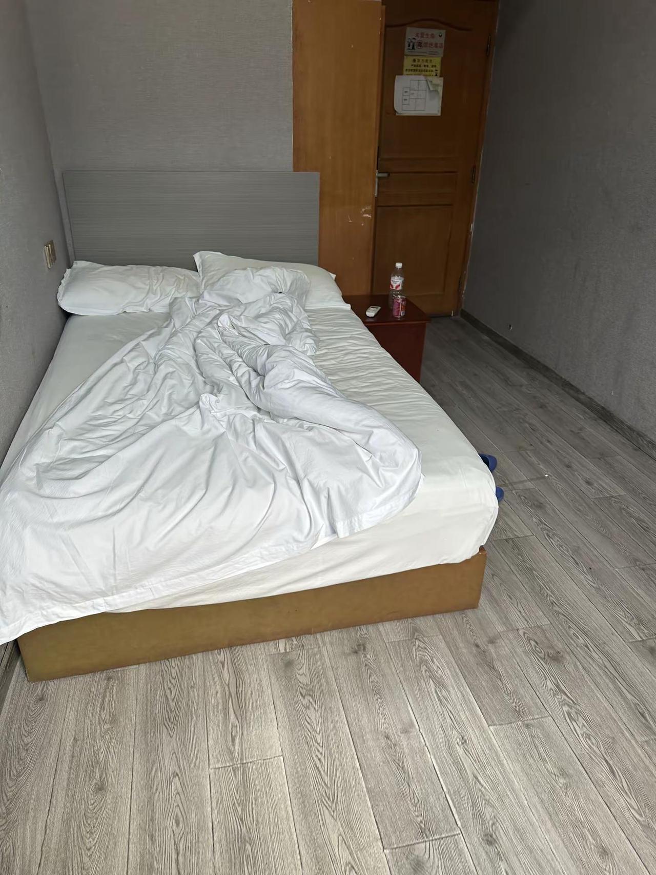 小伙全身疼痛，不知道怎么回事，半年没干活