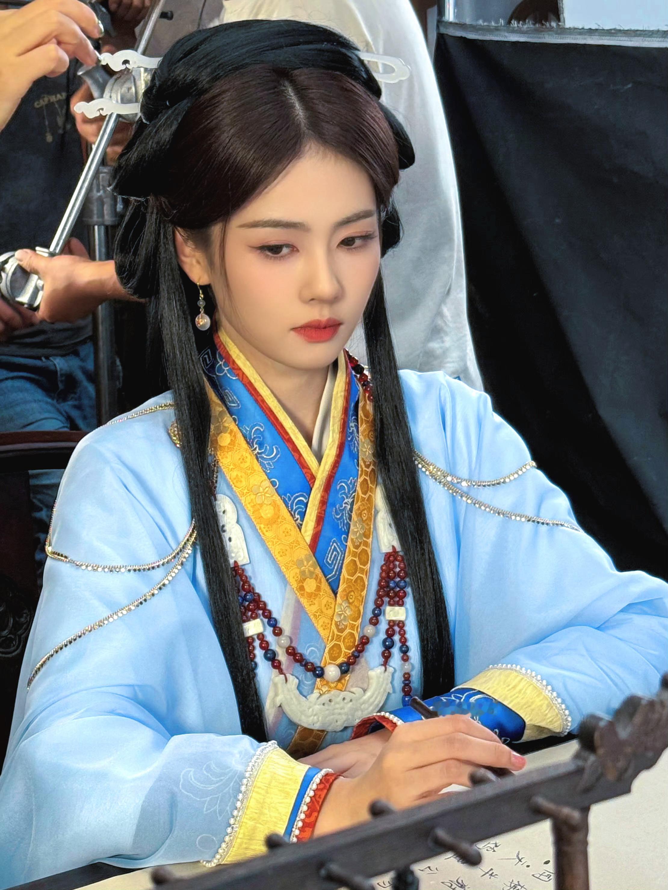 好美好美好美白鹿 ​​​