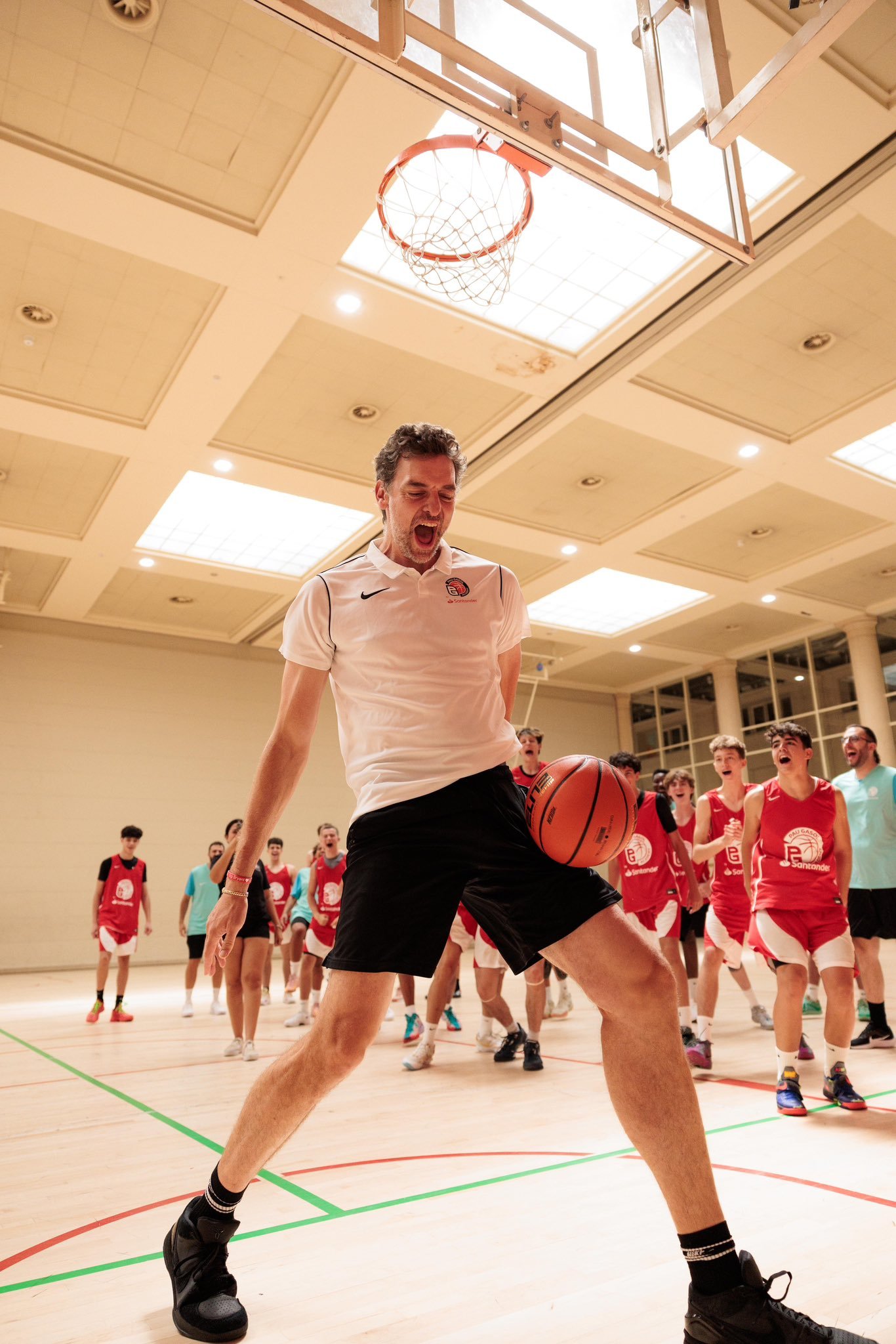 加索尔晒图，🏀热爱依旧。 ​​​