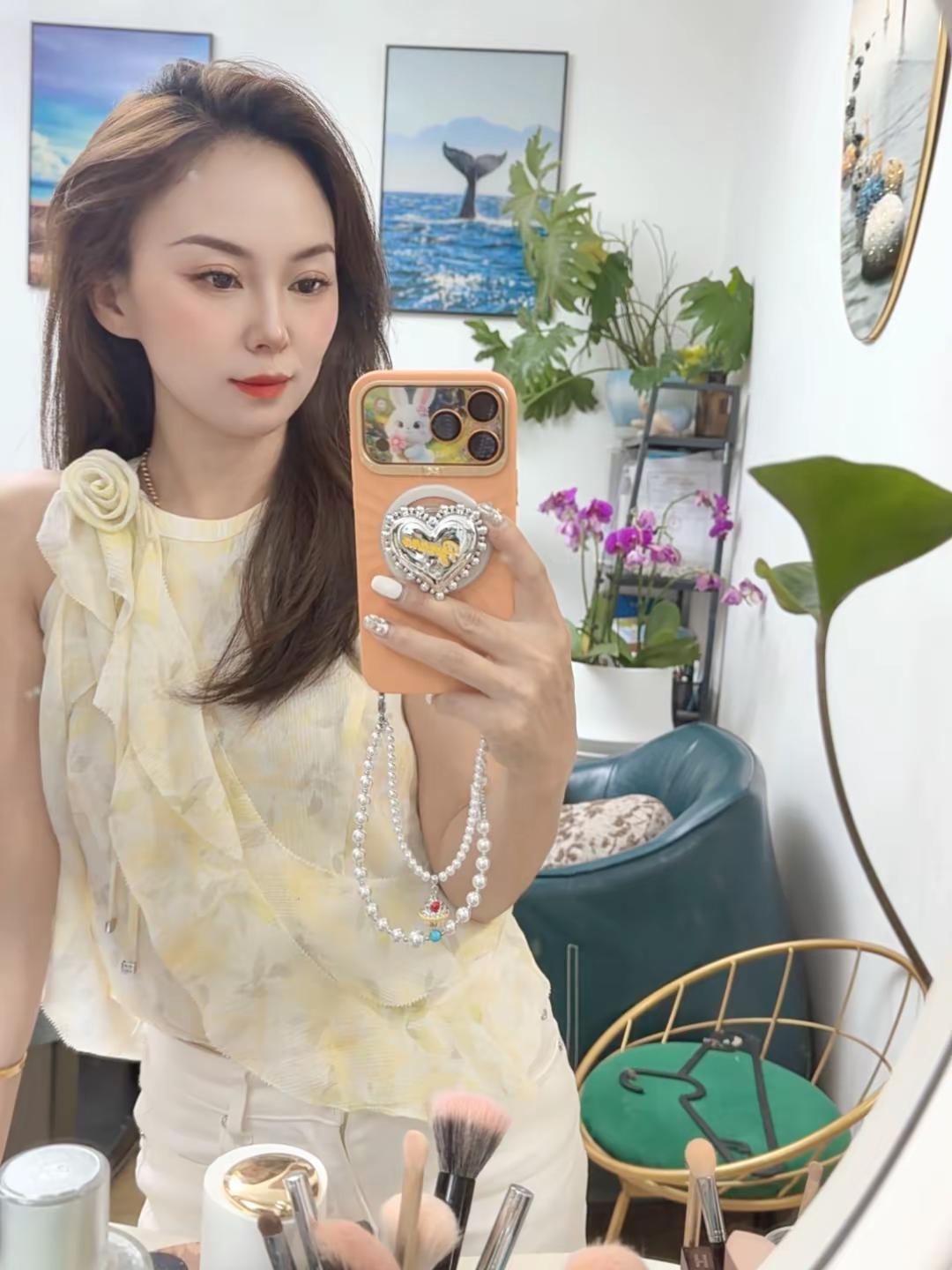 日复一日的生活也会有新的快乐🎊🦋对镜拍高级感 夏日精致ootd