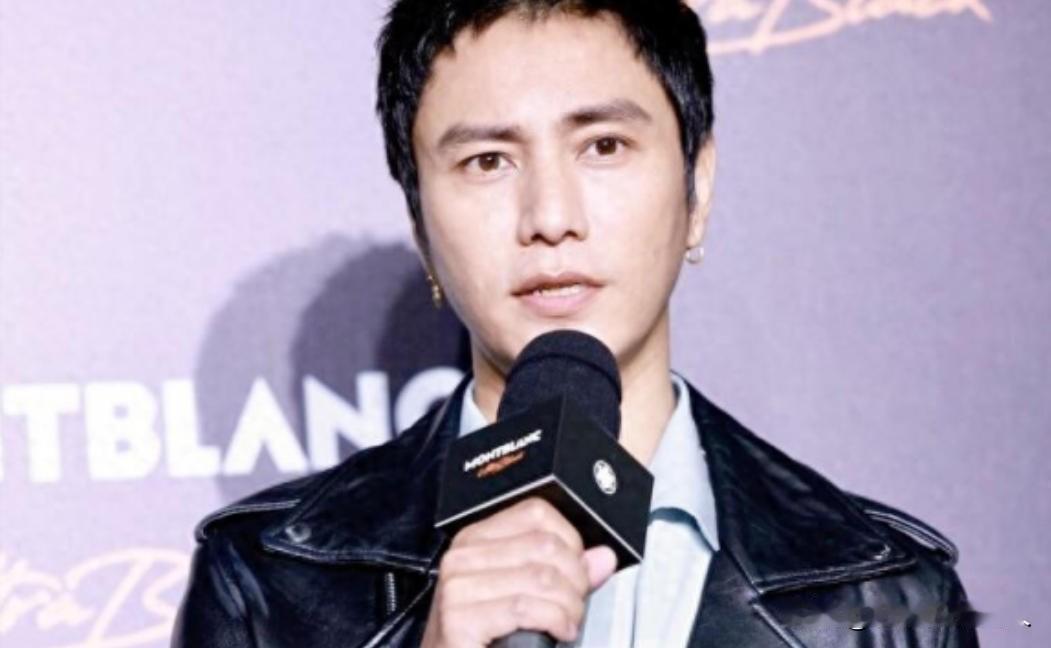 演员陈坤说：“我这一生最悲痛的，不是没有结婚，也不是儿子没有养好，恋爱谈的不多，