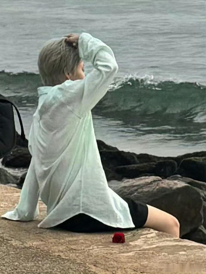 果然全球各地都有雨伞刘雨昕在斯里兰卡被粉丝偶遇了。 