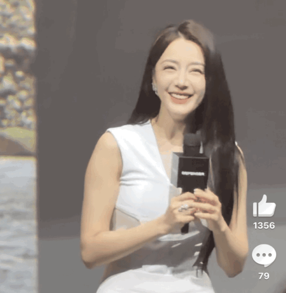 热巴真的怪怪的，到底怎么回事？滤镜拉满的也很奇怪 
