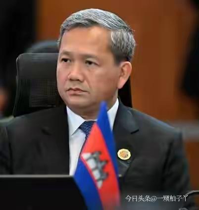 12月29日洪玛奈发了条“走心声明”：“一切为百姓，咱得团结！” 背后其实是柬泰