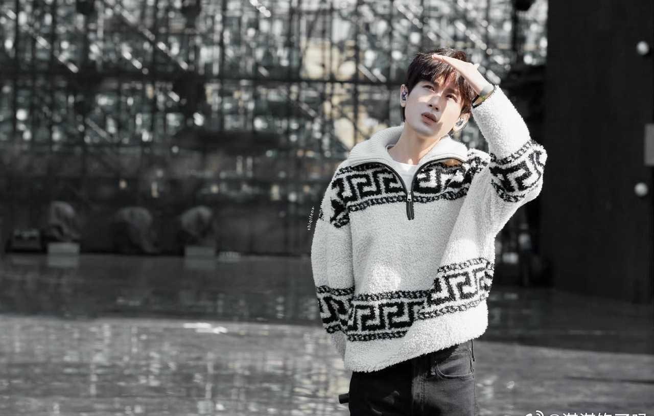 cy成毅两京十五日cy成毅朱瞻基

成毅你是我兵荒马乱里，唯一的安宁。@成毅
