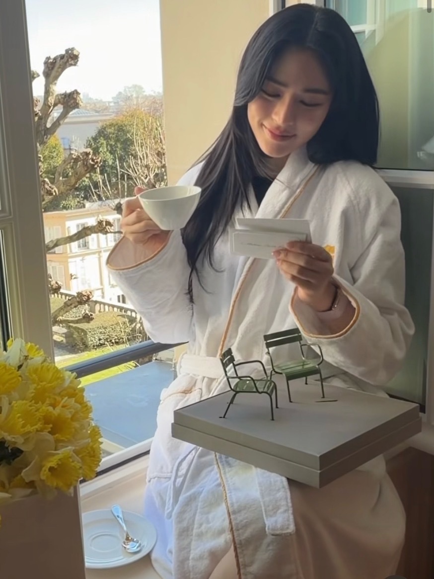 Dior品牌大使Linglingkwong 和Orm kornnaphat 分享