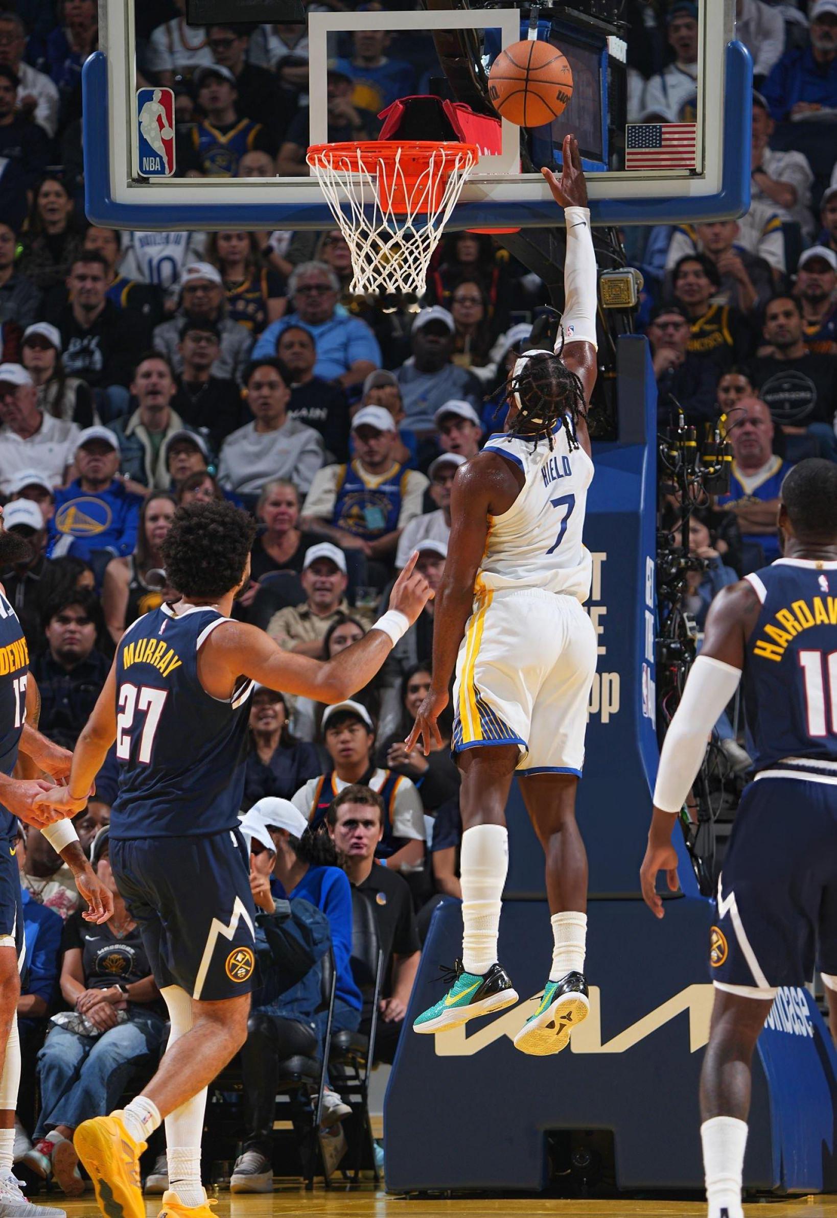 别看俺笨俺也是有点用的我的观赛搭子 ​​​