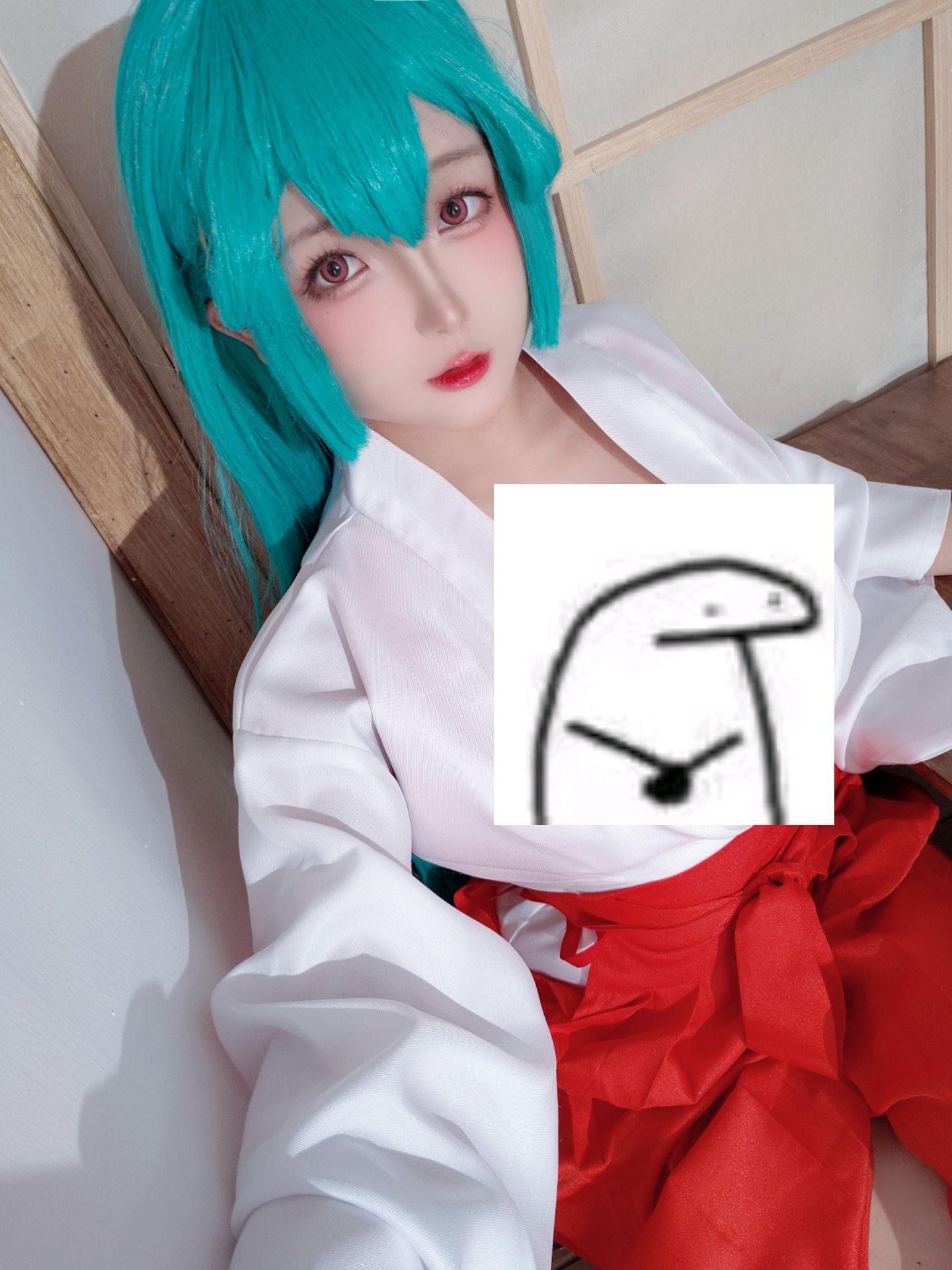 水神小夜♡。拍的巫女服那套嘿嘿