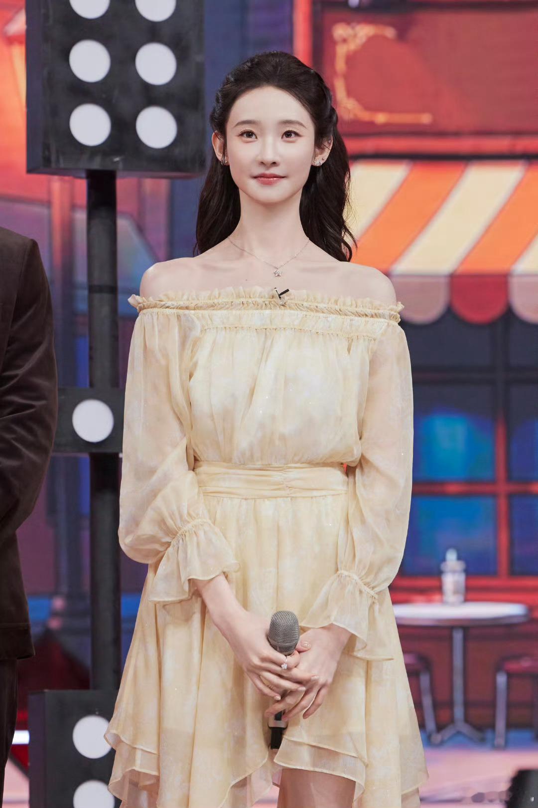 魏哲鸣张艺凡心动挑战这两个人的颜值我可太吃了 心动挑战挑战的是我吧 能不能合作一