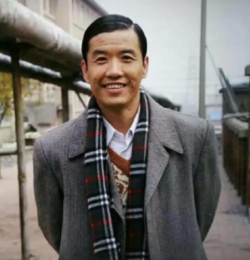 赵本山的一生中，收了将近70个徒弟，其实真正被他逐出师门的，也就两个。其中一个就