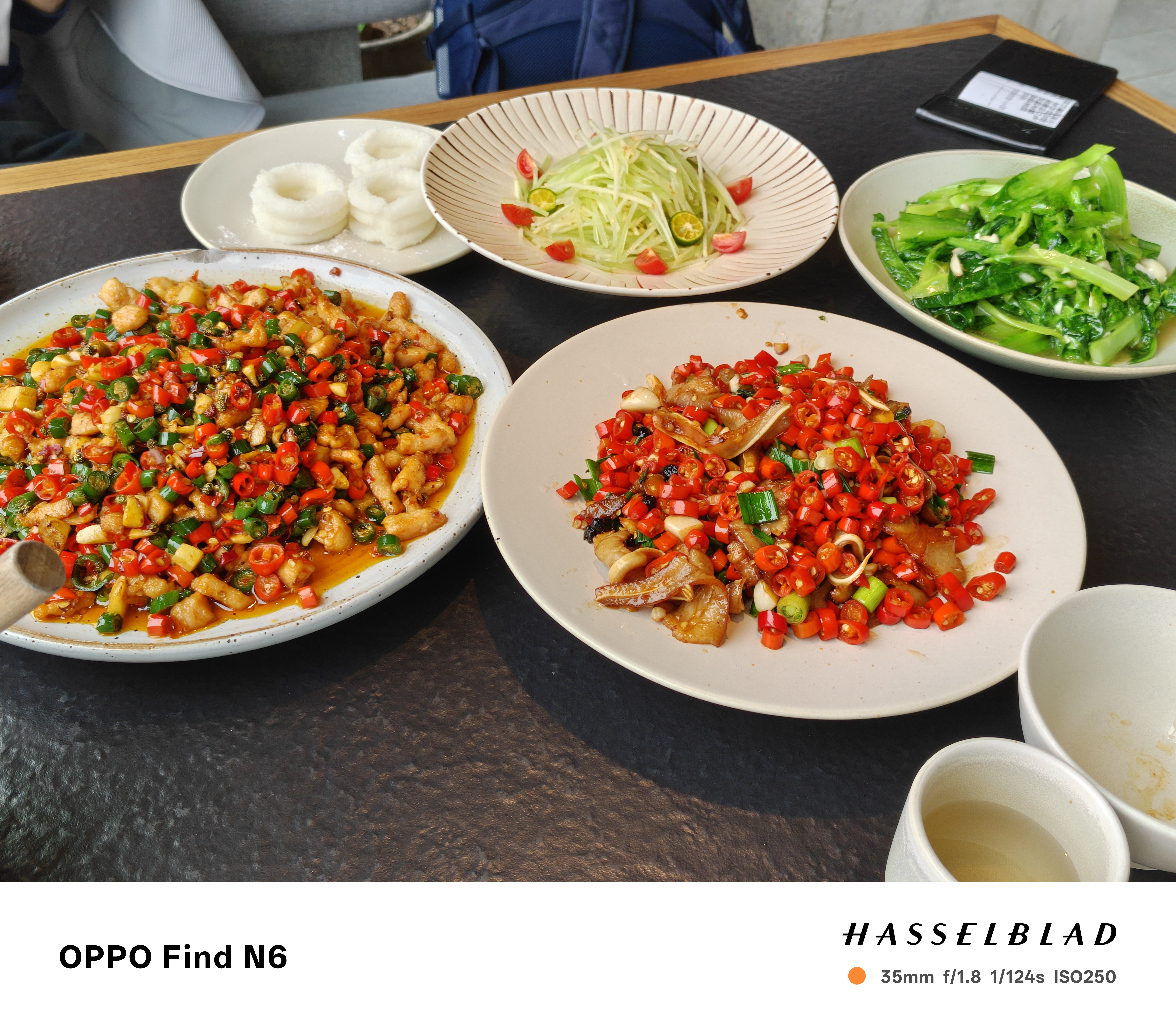 测试一下 Find N6 拍食物，感觉怎么样？