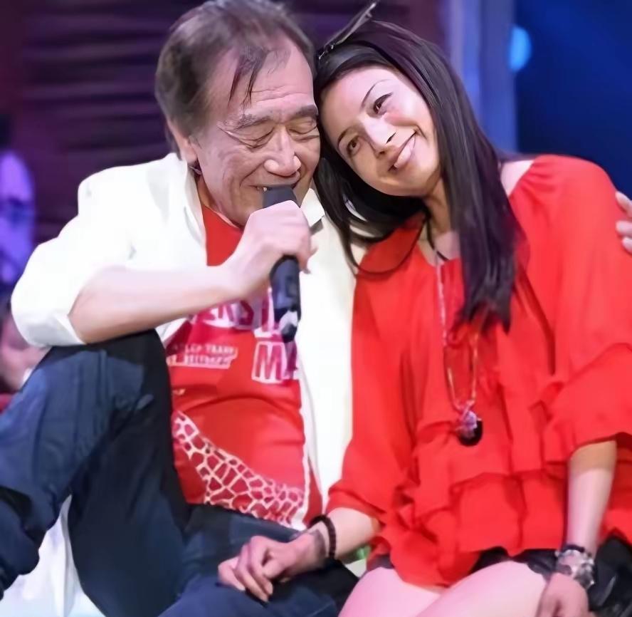 当年，67岁的歌坛大哥张帝，娶了兄弟的女儿张馨茹，虽然两人相差33岁但是张馨茹已