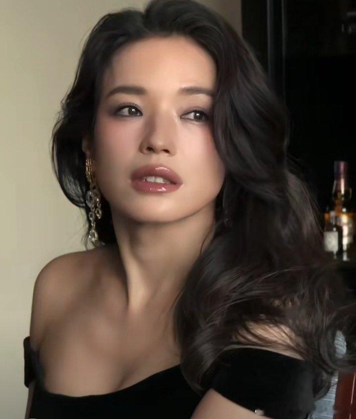 怎么舒淇还长这样啊 顾盼生辉说的就是她吧传说厚嘴唇的女生都能独美是真的吗 