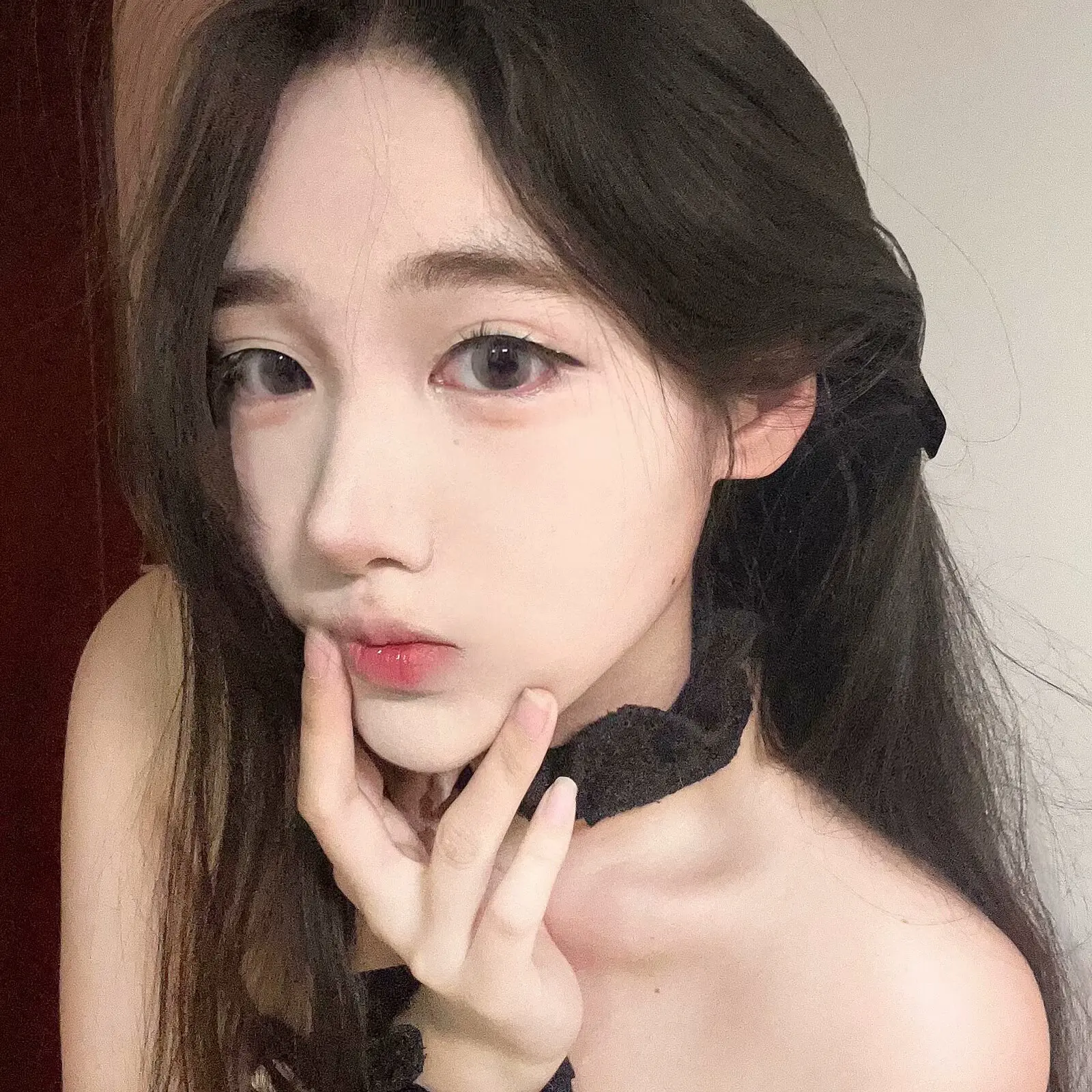 是你让我变得朋友不像朋友恋人不像恋人的。