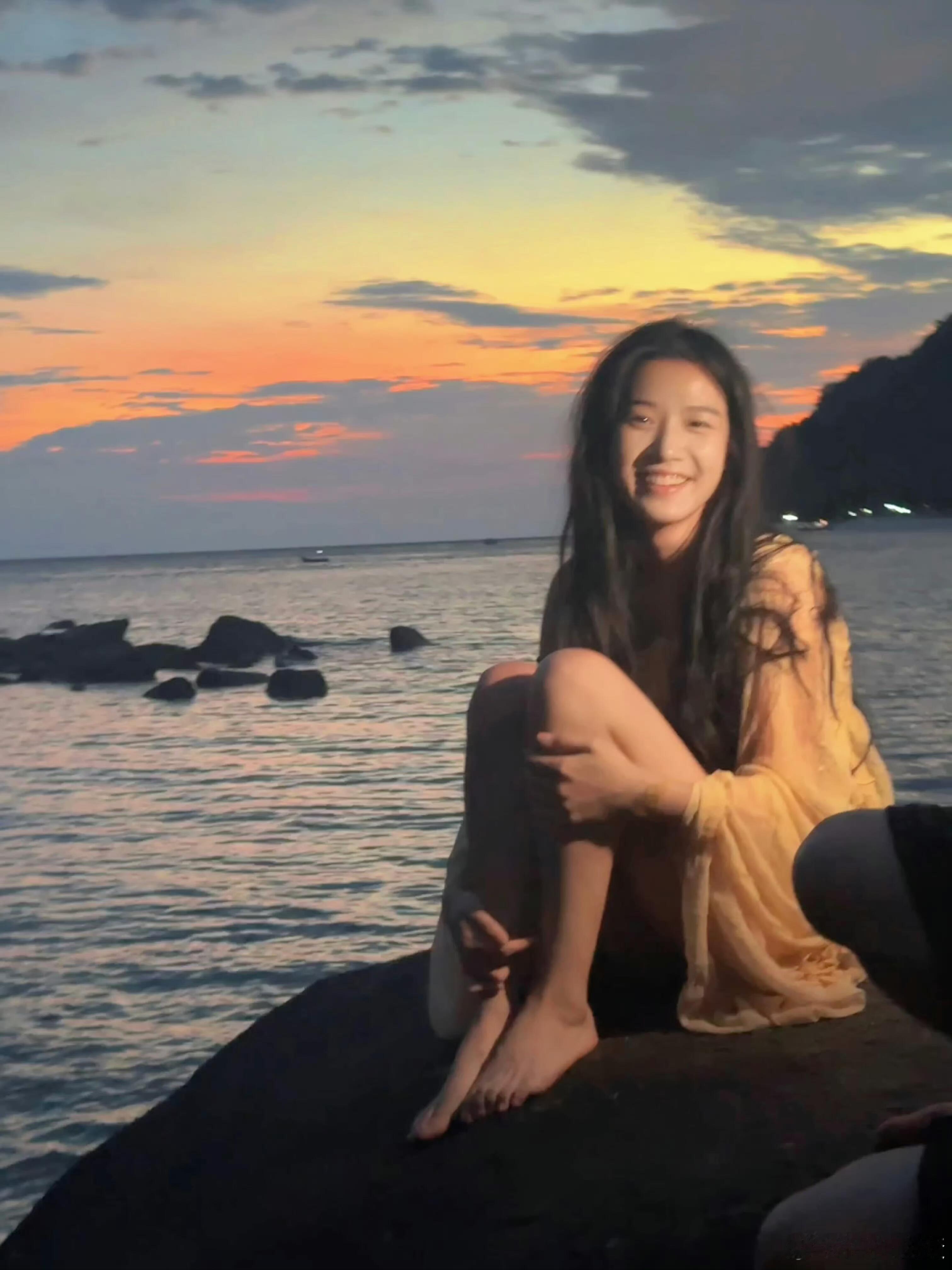 卢昱晓  卢昱晓｜生命力很喜欢的几张💗卢昱晓｜ 