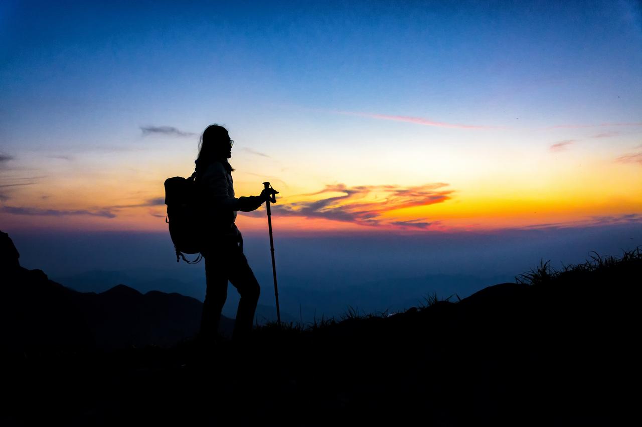 人生困局如何破？
 
1、屏蔽掉负能量的人，他们会吸收你的好运；
2、一心一意提