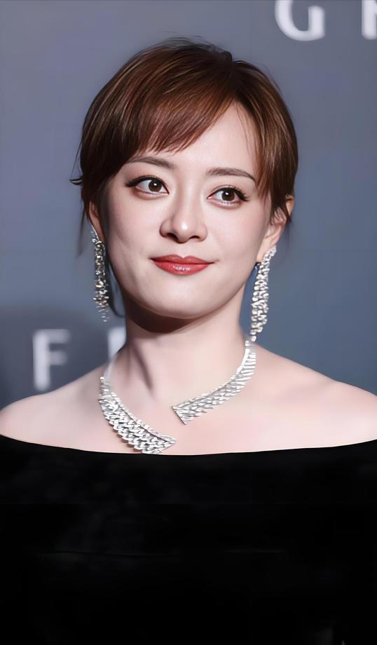 2026 年 4 月，在一次日常的生活分享采访中，演员孙俪聊起自己长久保持的饮食