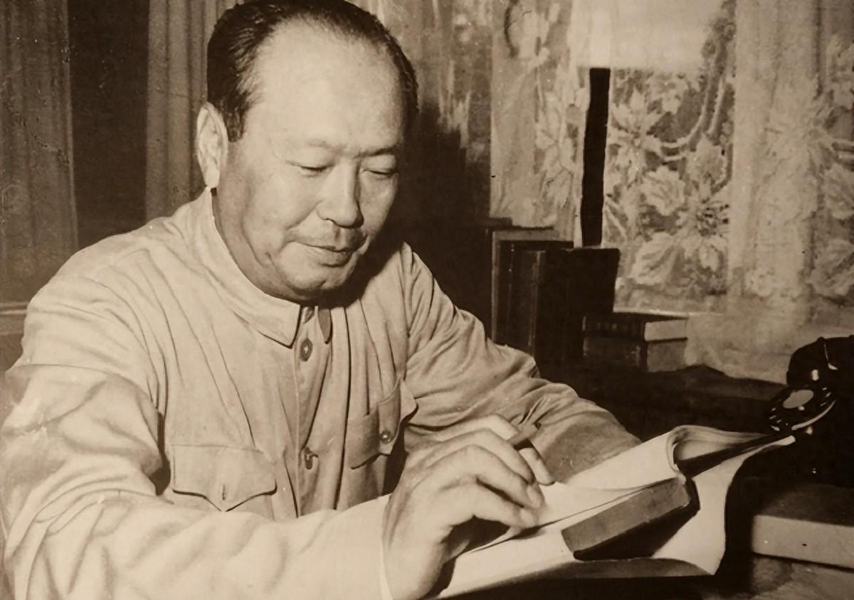 日本人曾妄言蒙古民族未来将消亡，毛主席问乌兰夫：对这番话你又怎么看呢？
20世纪