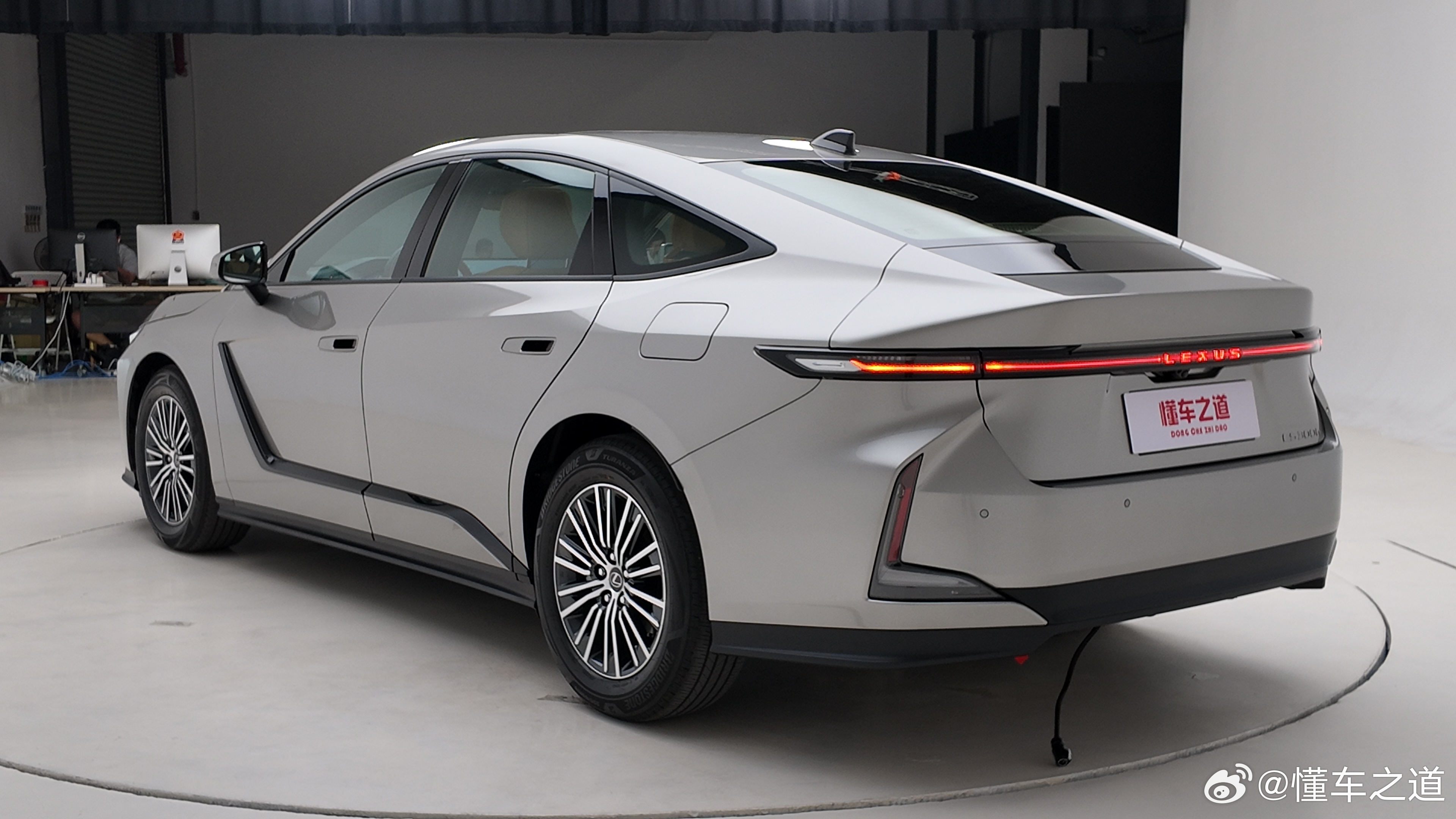 懂车之道讯 全新一代雷克萨斯ES，现在大家买它还会觉得有优越感？ 