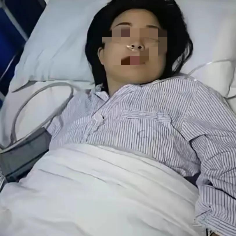 浙江 48 岁善良护工无偿照料无亲无故植物人整整 8 年，本以为付出无人知晓，女