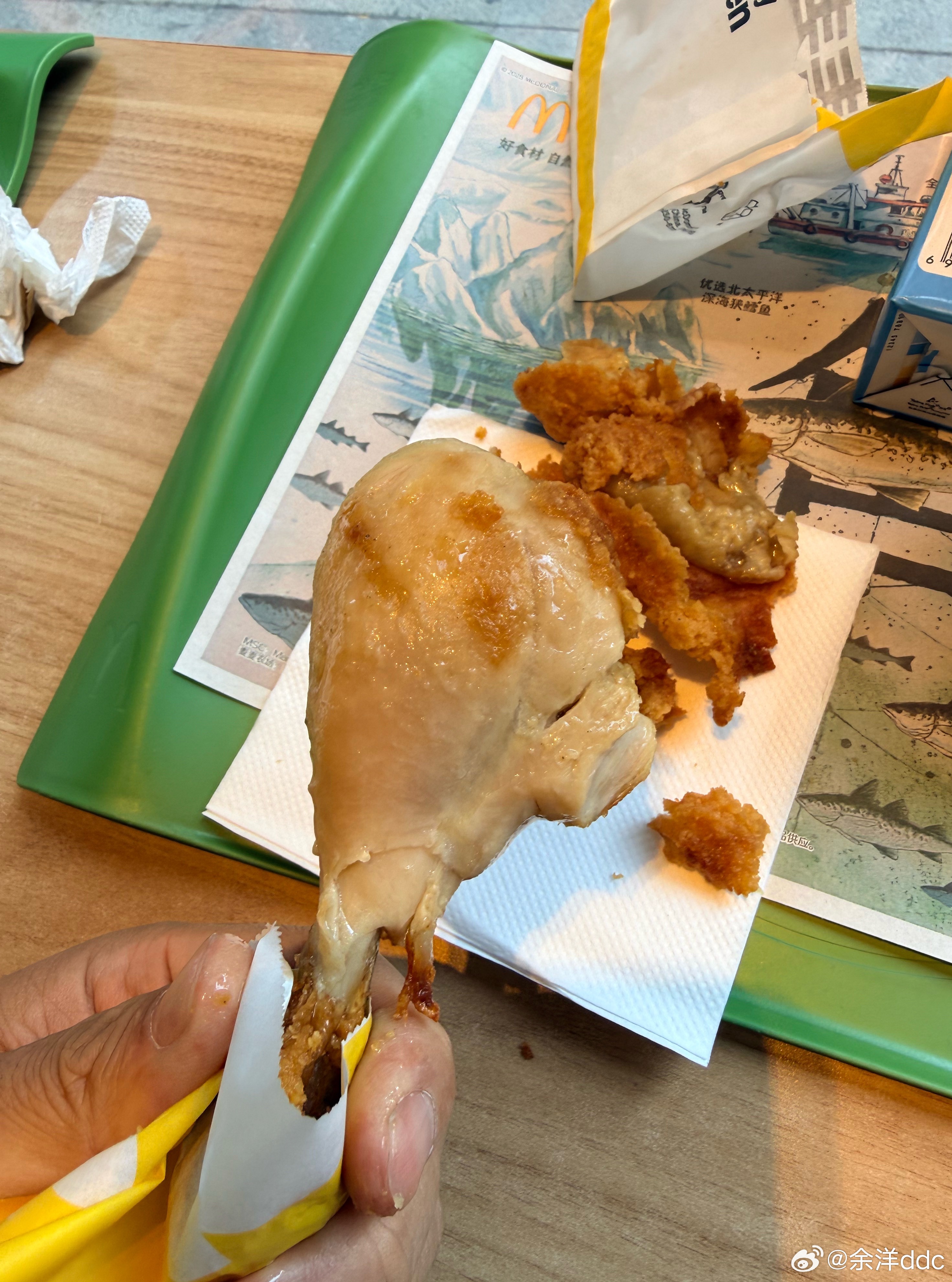 图一：垃圾食品图二：垃圾图三：食品