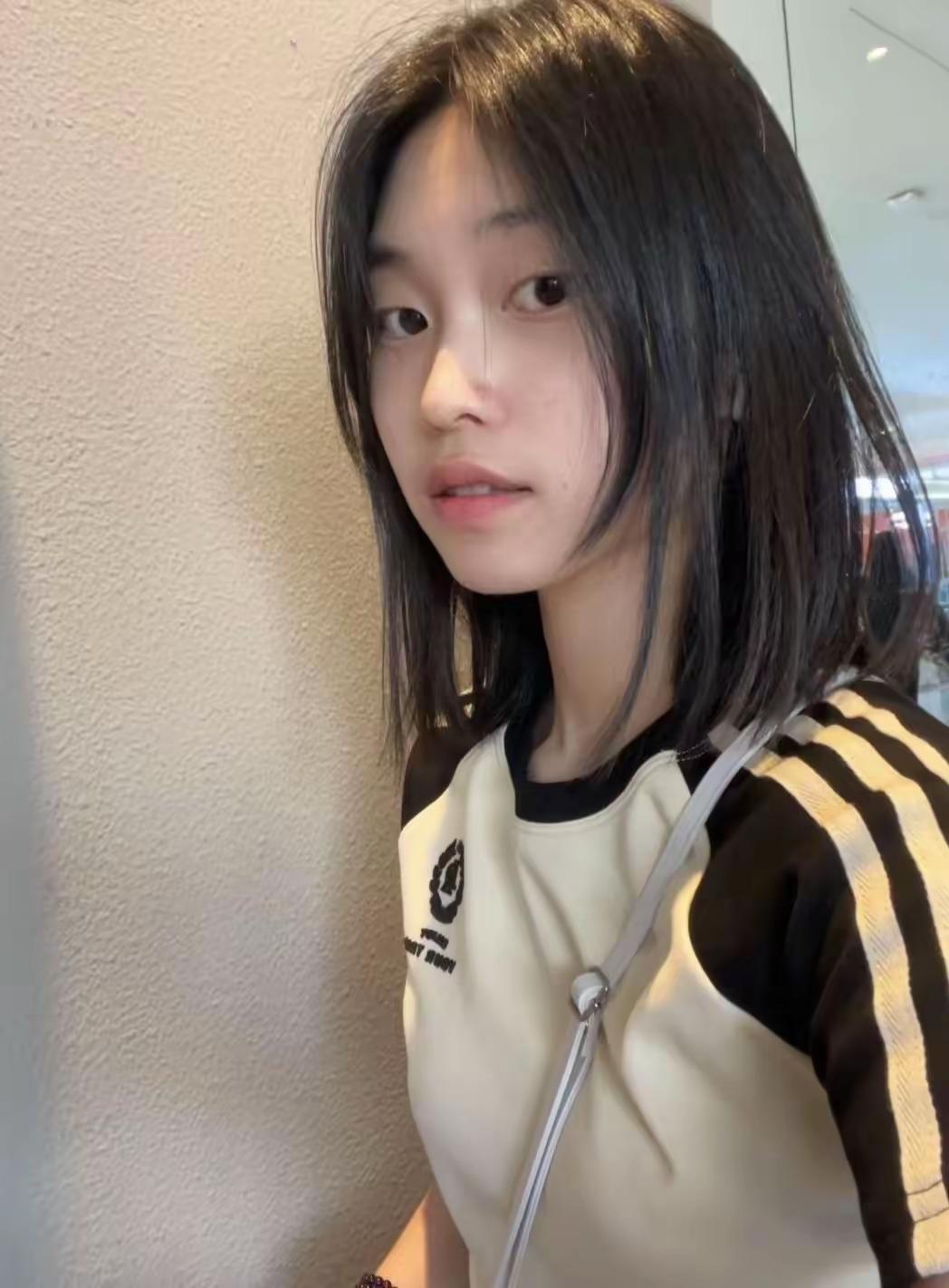 元气少女，日常穿搭，简约时尚