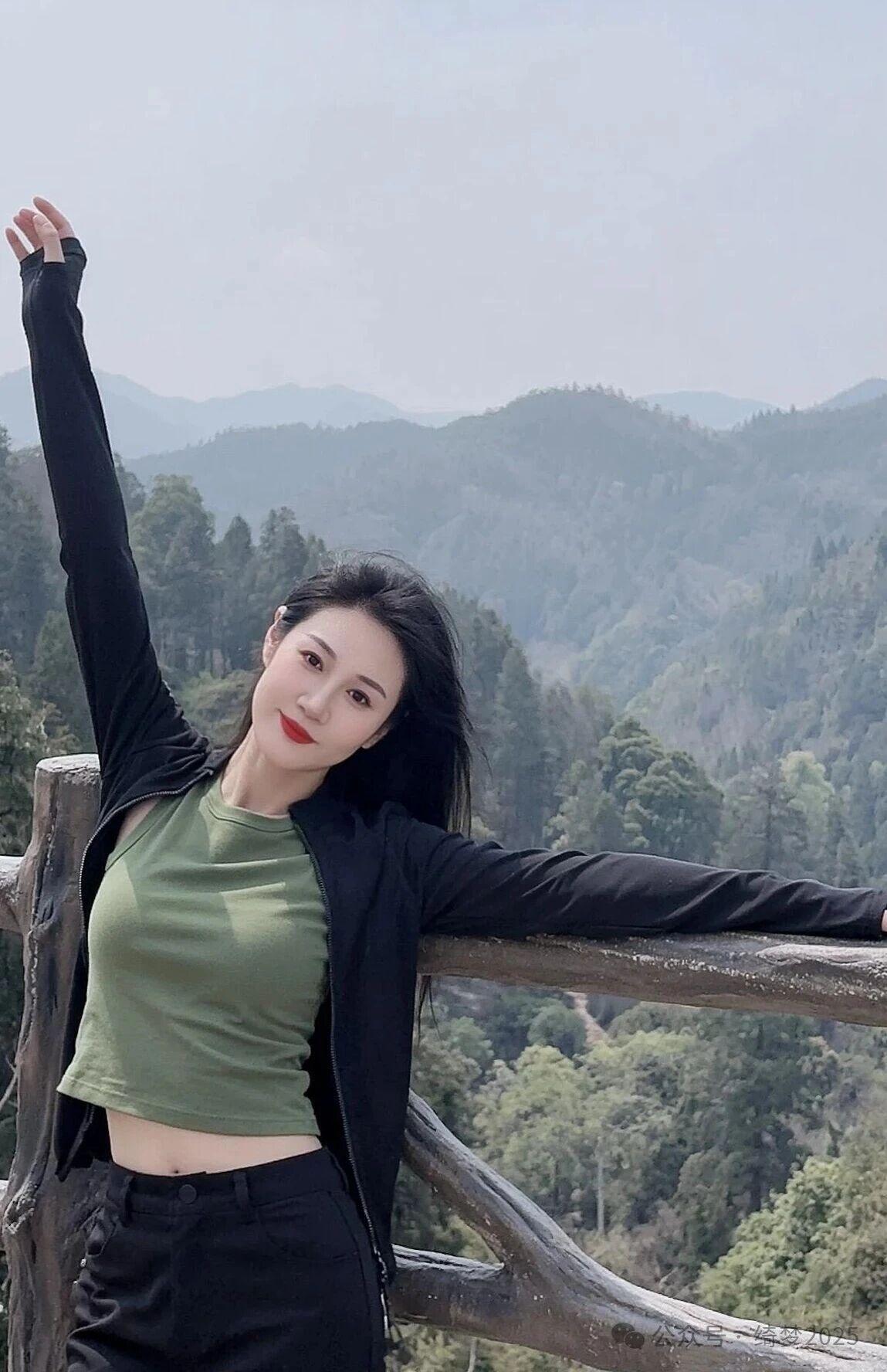 日历翻转不会万物更新，
旧疾当治方能革故鼎新。
必须断舍一身旧雪，
方能擦亮一春