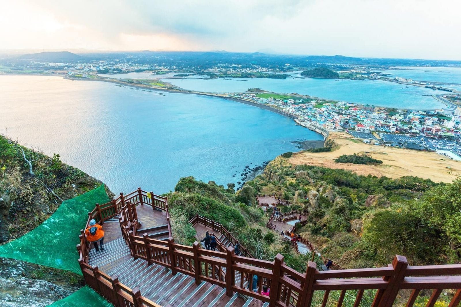 这个是济州岛吗？韩剧里那个济州岛？ 