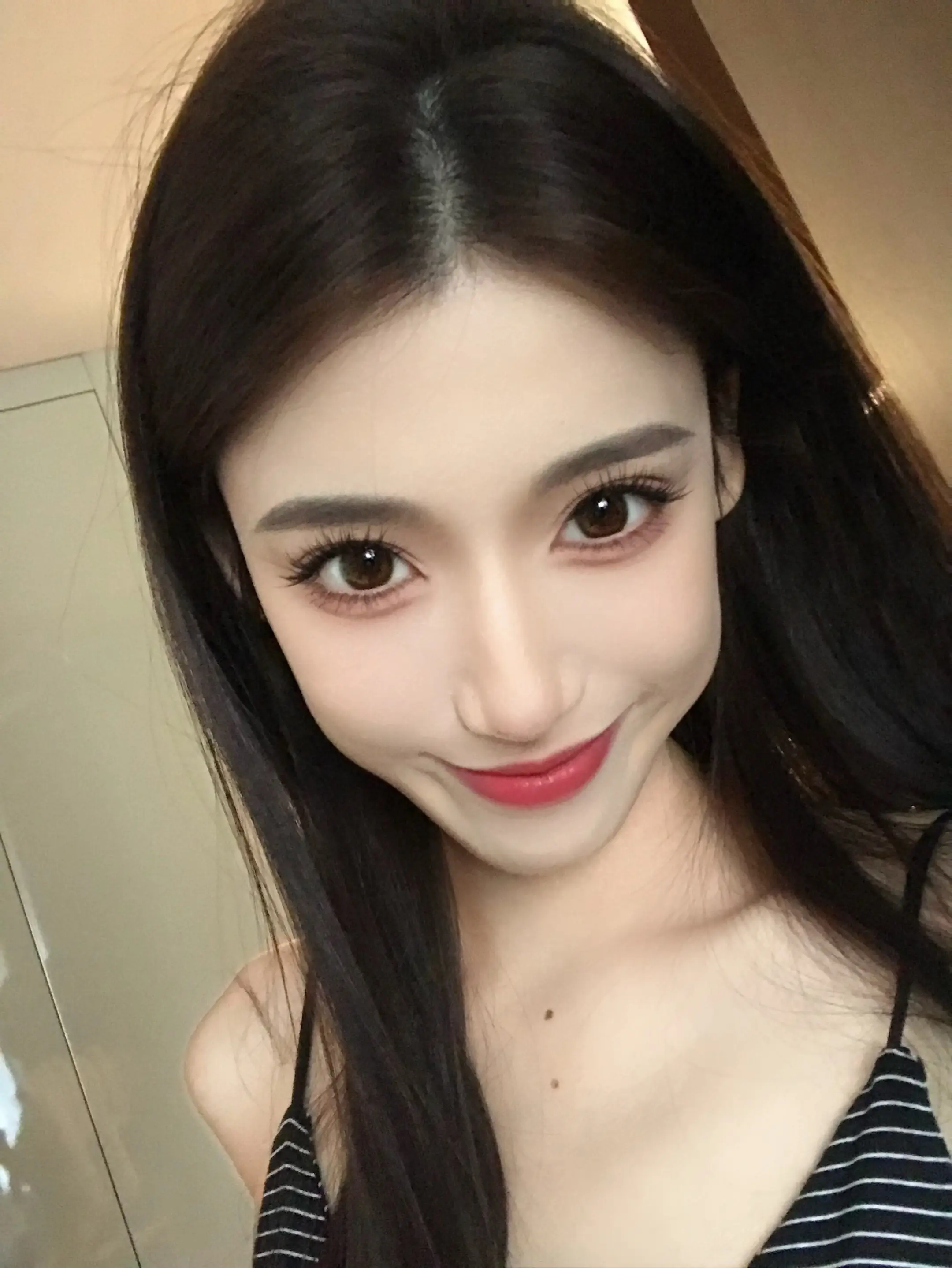 我会拿韩语跟他说 我说欧巴정신차려