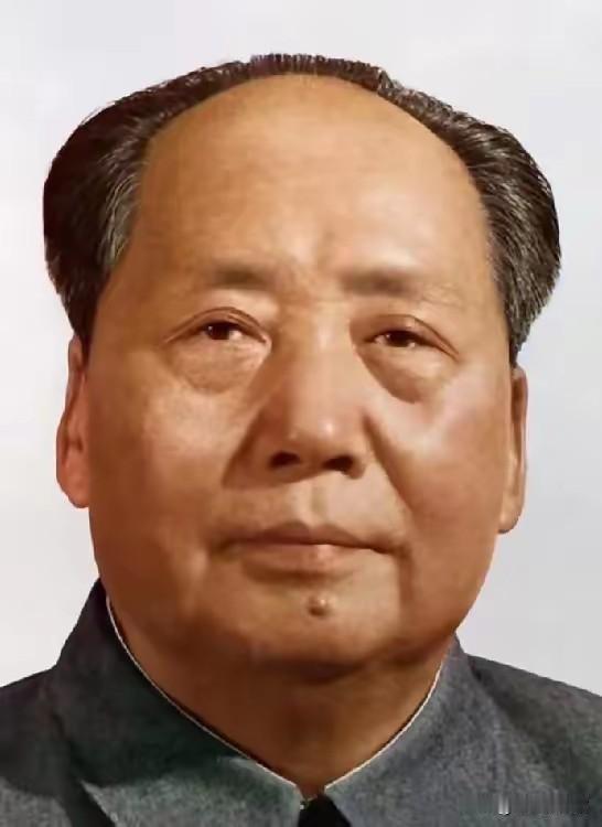 东方红 太阳升 中国出了个毛泽东！吃水不忘挖井人！[祈祷][祈祷][祈祷][玫瑰
