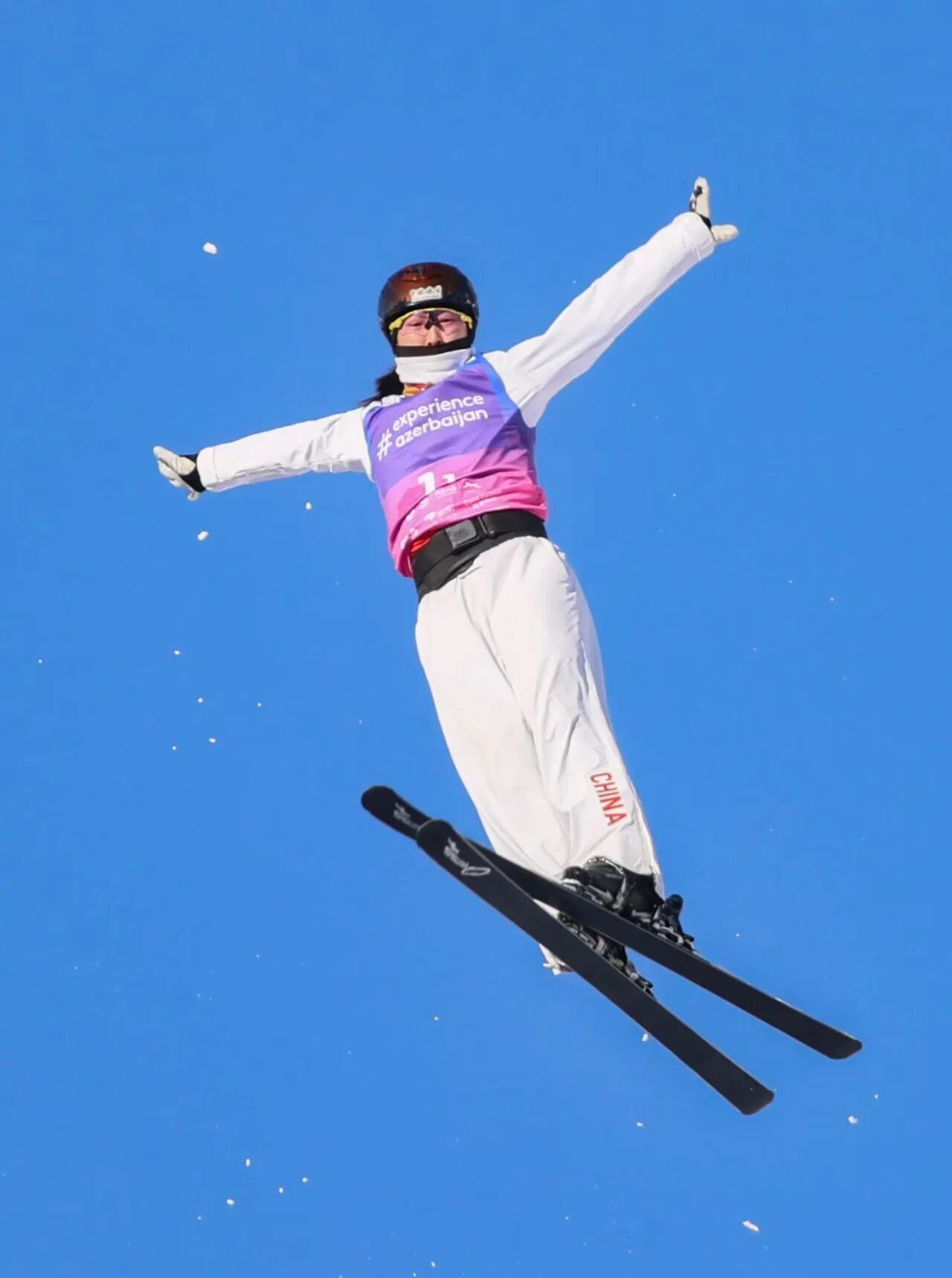 徐梦桃王心迪携队友助中国队包揽空巧世界杯云顶站混合团体金银牌。12月21日，20