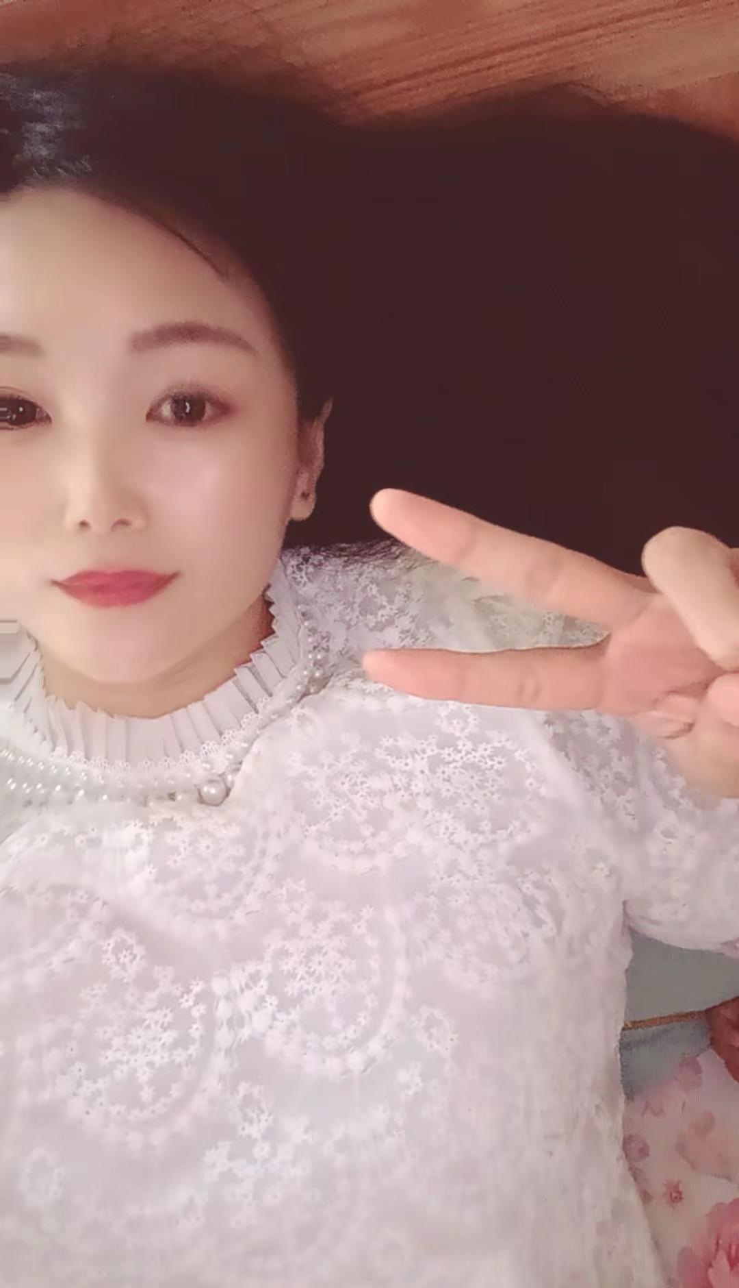 所有人都在说我瘦了，只有我自己清楚，这根本不是减肥是吃不下饭的空，是夜夜睁眼到天