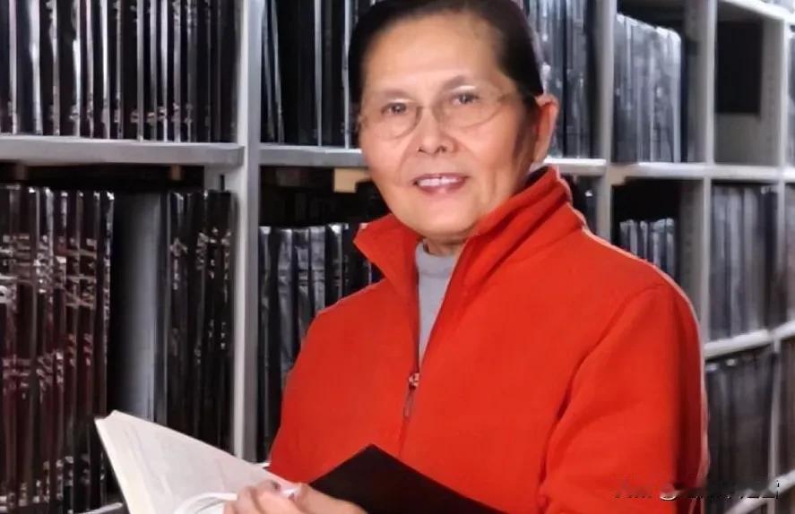 我国顶尖半导体教授李爱珍，申请中科院院士被淘汰，不料2007年，她竟然摇身一变成