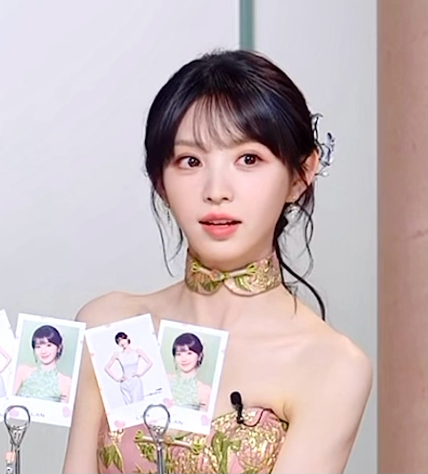 女孩你怎么这么多萌萌小表情呀🥺🫶🏻🫶🏻田曦薇小表情好萌田曦薇好多萌萌小