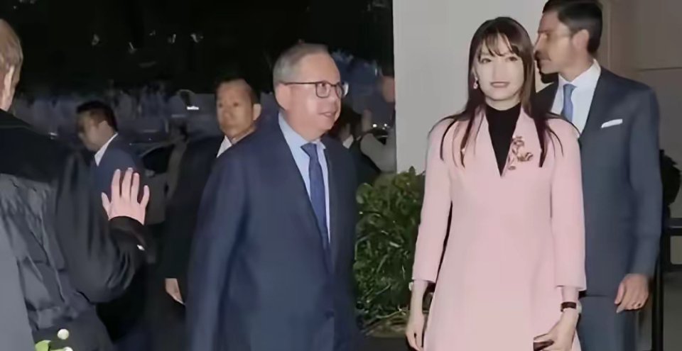 香港大boss林建岳，身边的女人跟走马灯一样。现在在他身边的女人叫林宝贤。跟他已