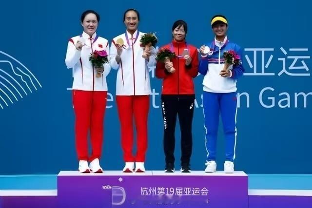 郑钦文亚运会曾逆转伊埃拉wta500 2023杭州亚运会女单半决赛，郑钦文在决胜
