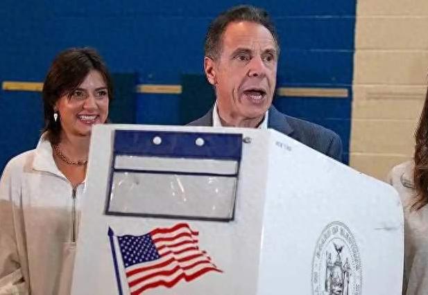 狠到没余地！美企停货+法案加码，芯片封锁再升级

美光突然宣布停货两周，资本市场