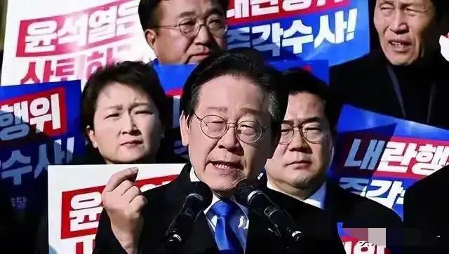 明智之举！为其点赞👍

有位外国记者问韩国总统李在明，中国若武统台湾你帮不帮？