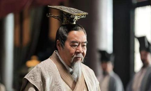 战国时期的一天，魏文侯跟大臣们一块喝酒，喝得正高兴的时候，外边下起了大雨。魏文侯