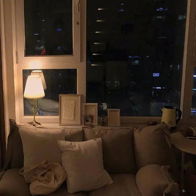 情感语录：做喜欢的事情，奔赴真实简单的生活。是是非非总是少不了，闲言碎语平常心就