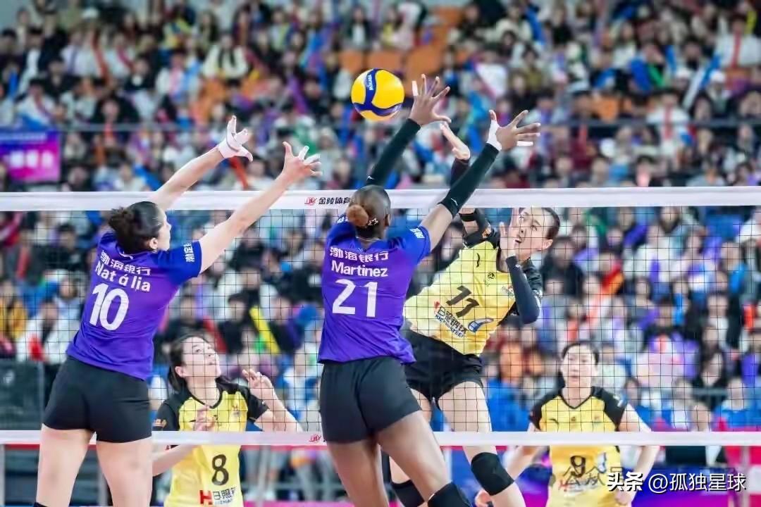 没想到天津女排连铜牌也拿不到：

山东女排主场以 3-0（25-13、25-13