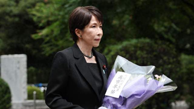 又拜鬼！高市早苗向靖国神社供奉祭品！盘点历任日首相拜鬼黑历史