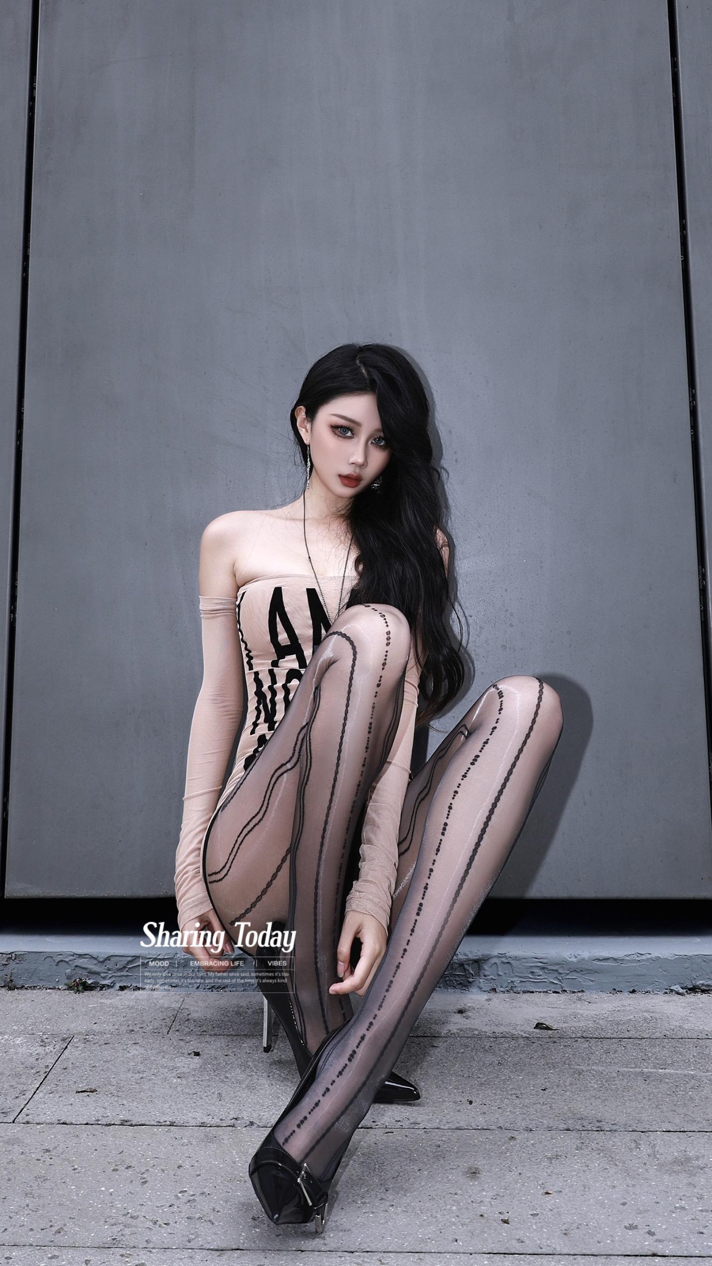 早就说过 有些感觉只有我能给你。