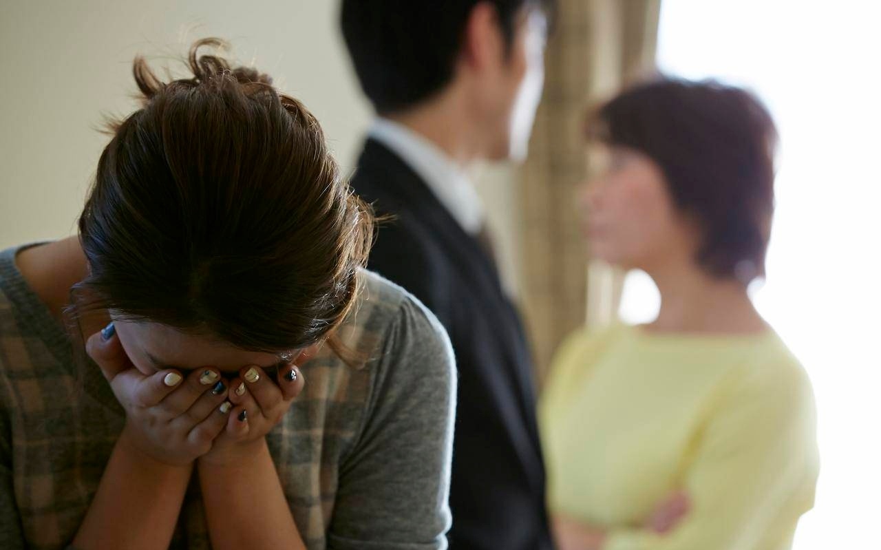 女子赠侄子旧手机致出轨照外泄手机送了，私照漏了，名声败了，钱赔了，百害无一利啊
