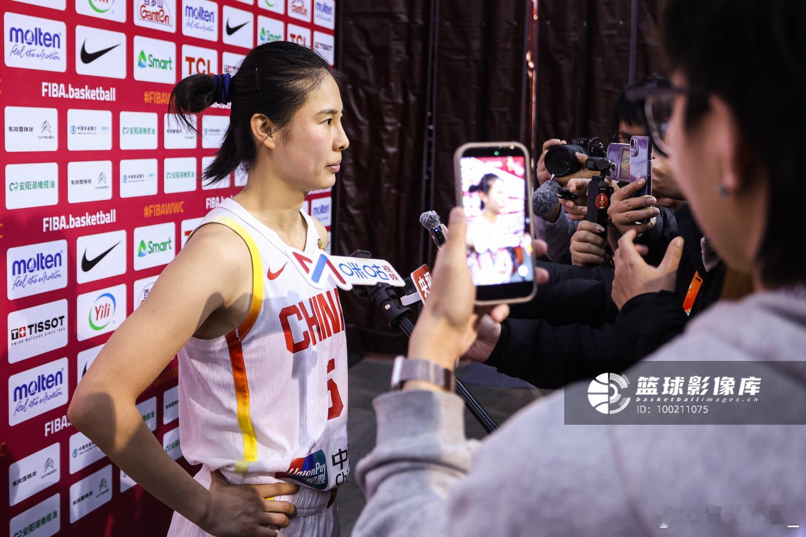 【王思雨加盟WNBL，31岁年纪向WNBA发起冲击】据消息，王思雨将在2026-